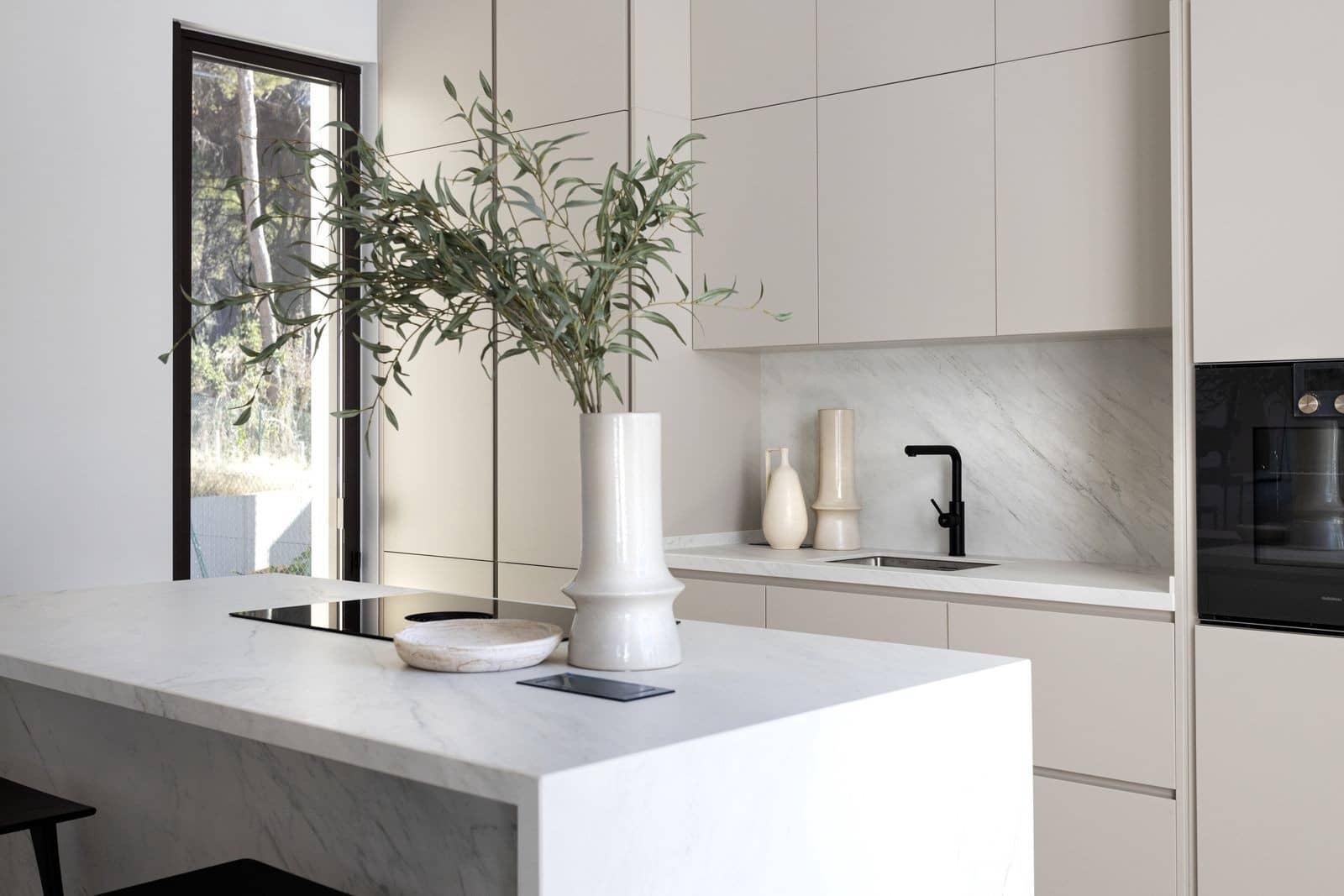 4 bedroom Villa for sale in Marbella with pool garage - € 4,500,000 (Ref: 8037911)