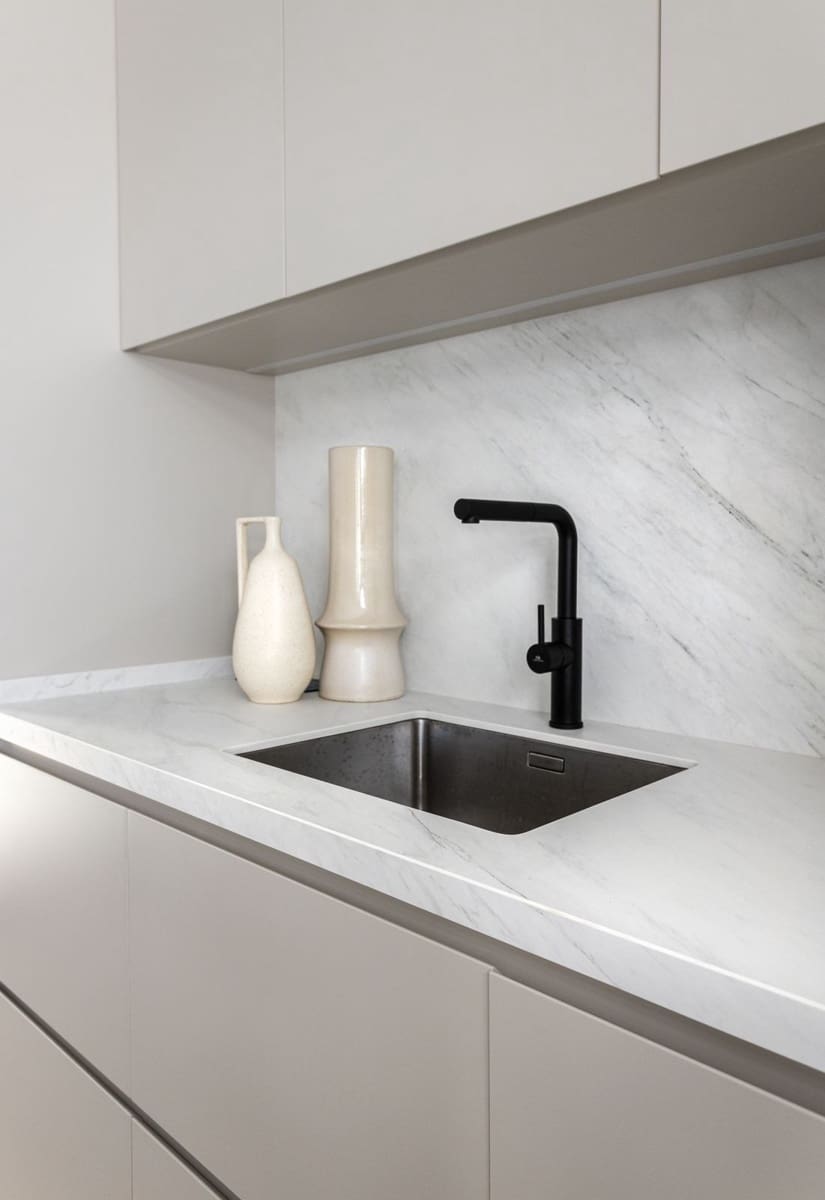 4 bedroom Villa for sale in Marbella with pool garage - € 4,500,000 (Ref: 8037911)