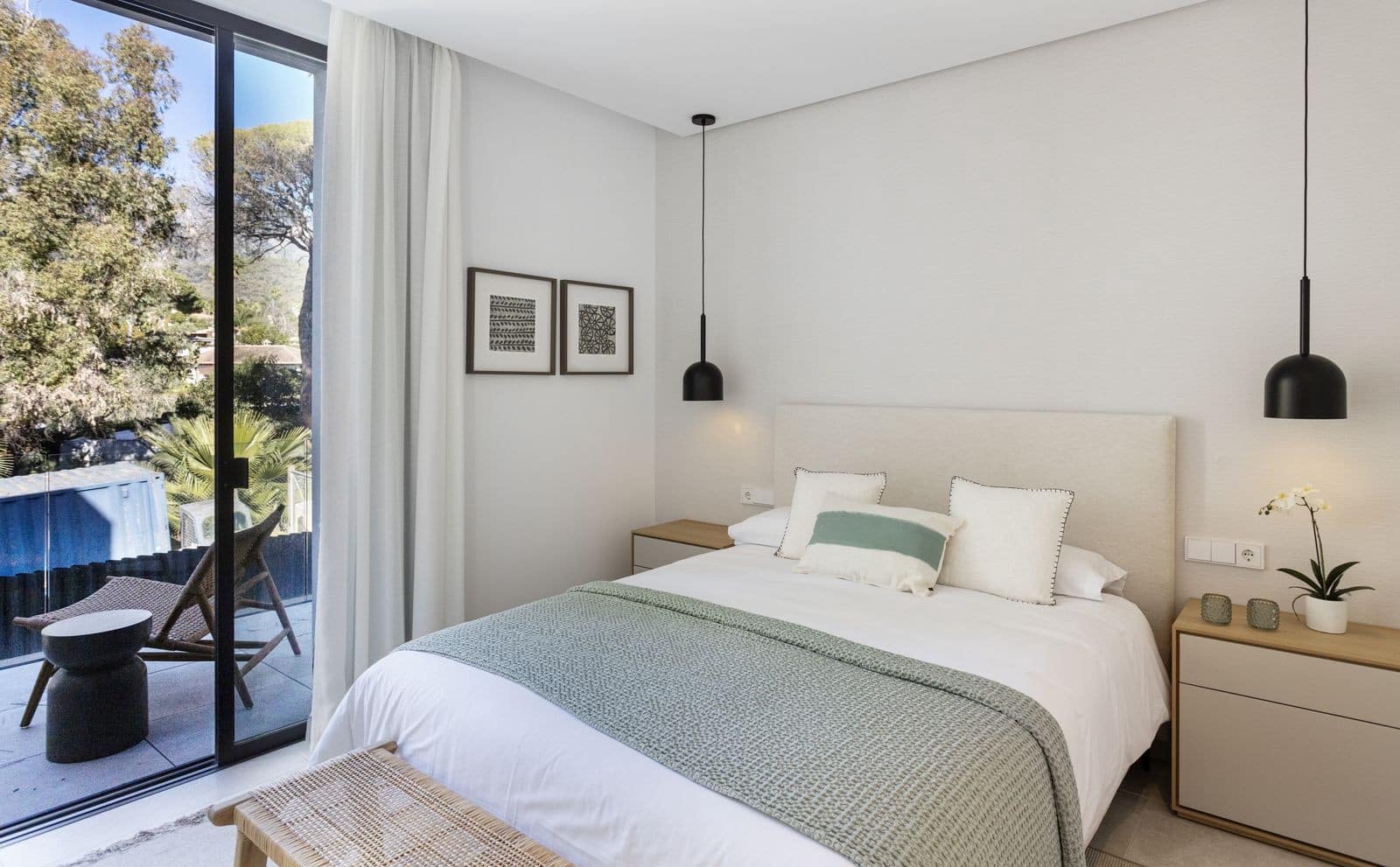 4 bedroom Villa for sale in Marbella with pool garage - € 4,500,000 (Ref: 8037911)