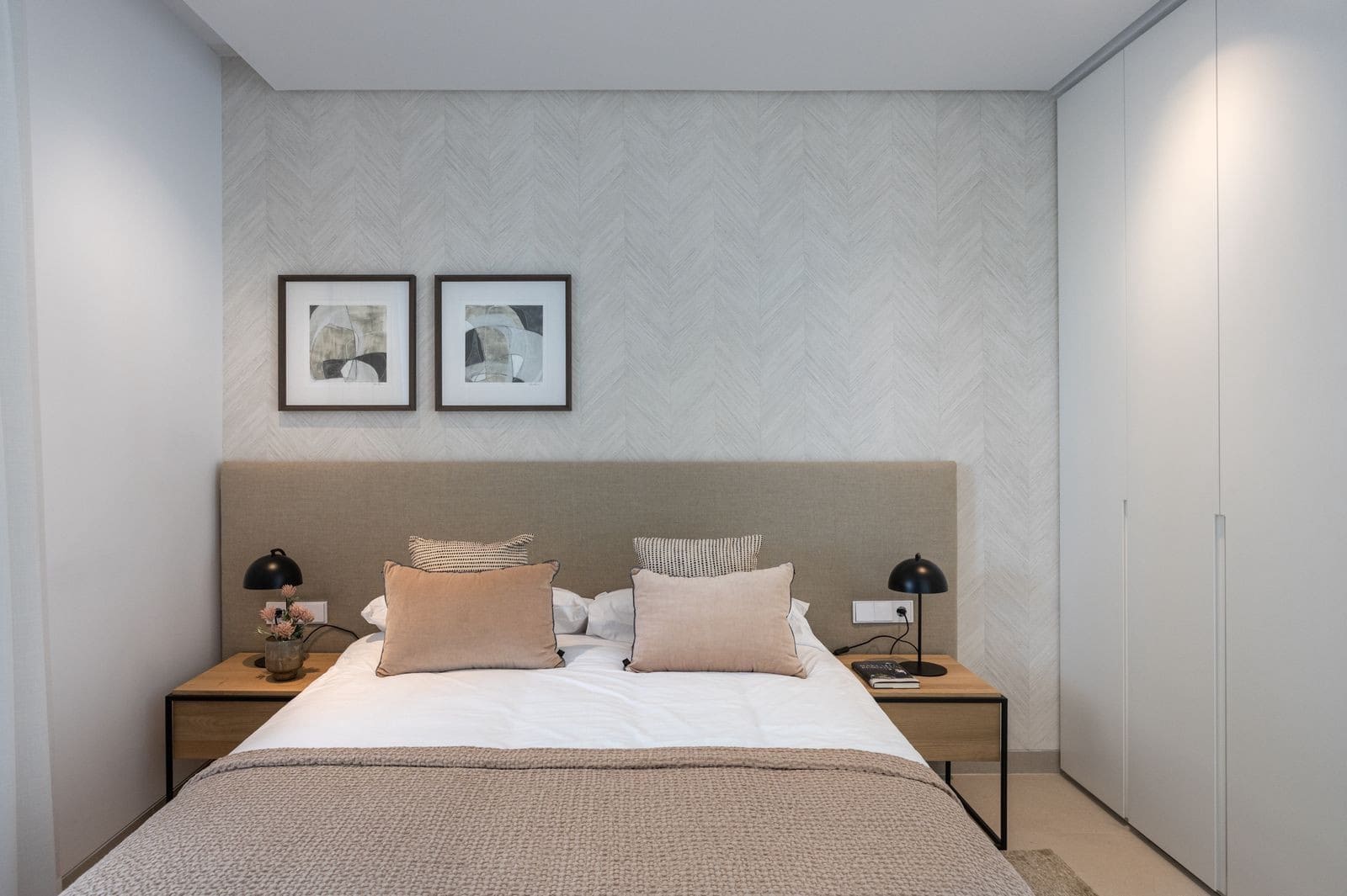 4 bedroom Villa for sale in Marbella with pool garage - € 4,500,000 (Ref: 8037911)