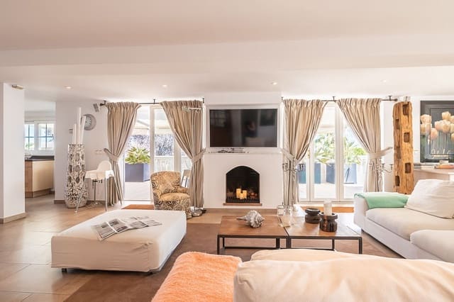 6 soveværelse Villa til salg i Torrenueva, Mijas med swimmingpool garage - € 1.275.000 (Ref: 8039799)