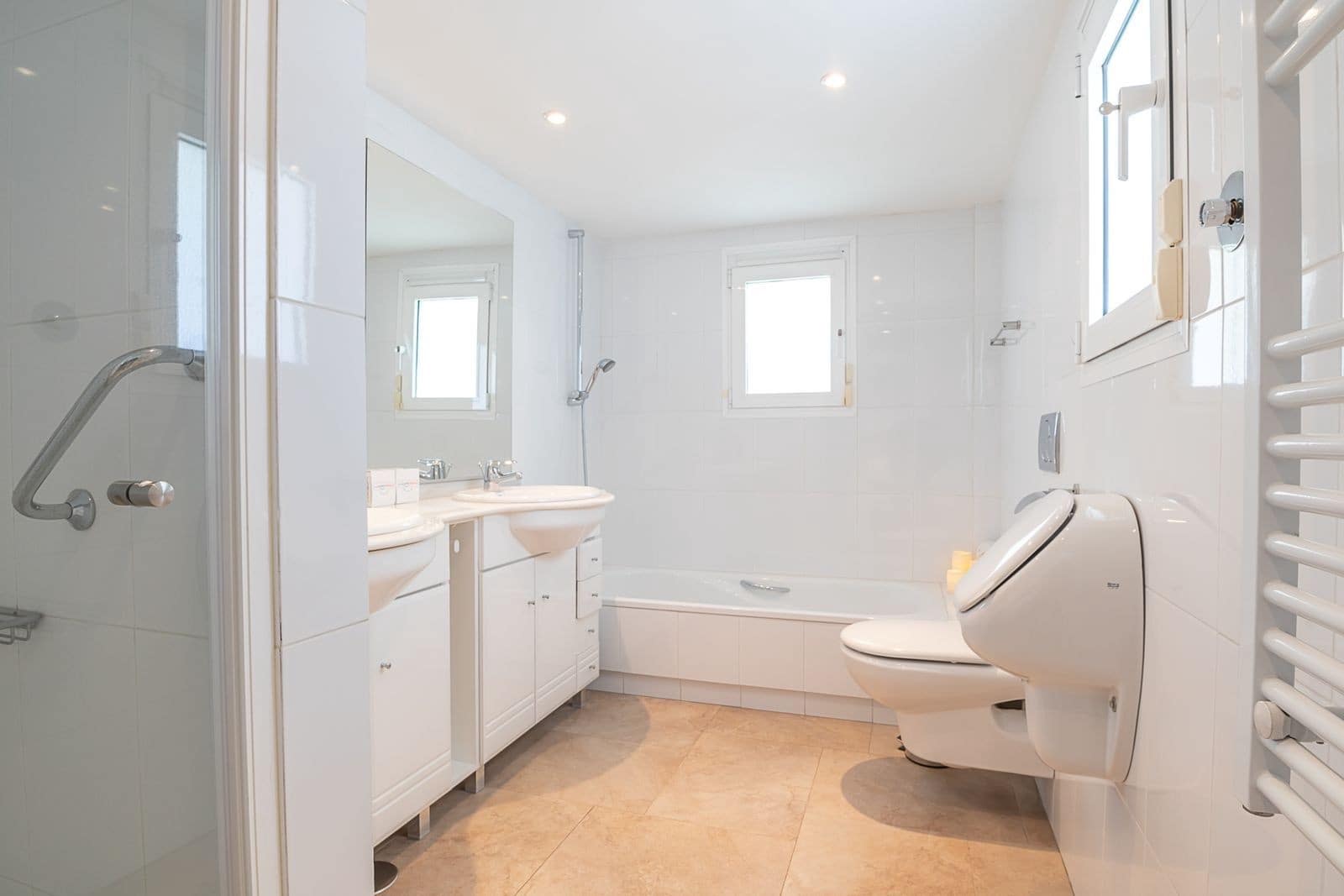 6 soveværelse Villa til salg i Torrenueva med swimmingpool garage - € 1.275.000 (Ref: 8039799)