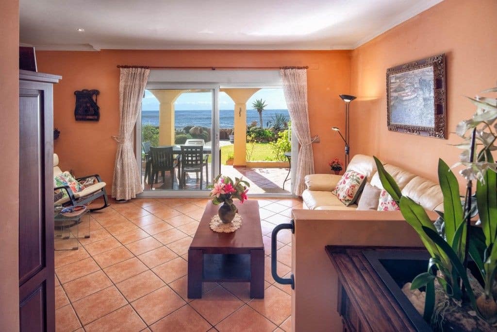 3 bedroom Villa for sale in Marbella with pool garage - € 2,500,000 (Ref: 8050867)