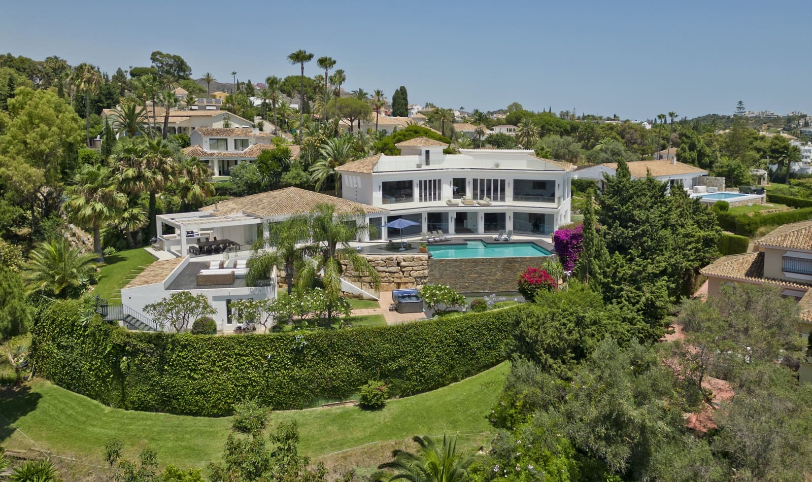 7 bedroom Villa for sale in Marbella with pool garage - € 3,750,000 (Ref: 8050871)