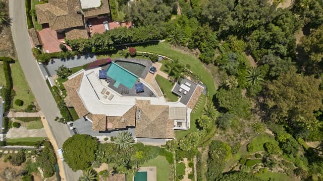 7 soverom Villa til salgs i Marbella med svømmebasseng garasje - € 3 750 000 (Ref: 8050871)