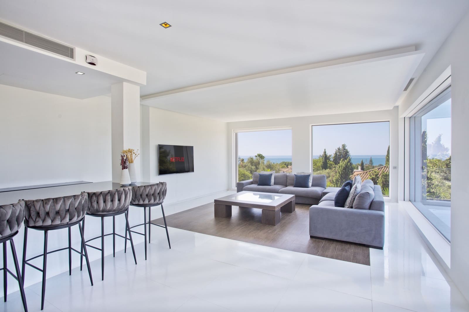 7 bedroom Villa for sale in Marbella with pool garage - € 3,750,000 (Ref: 8050871)