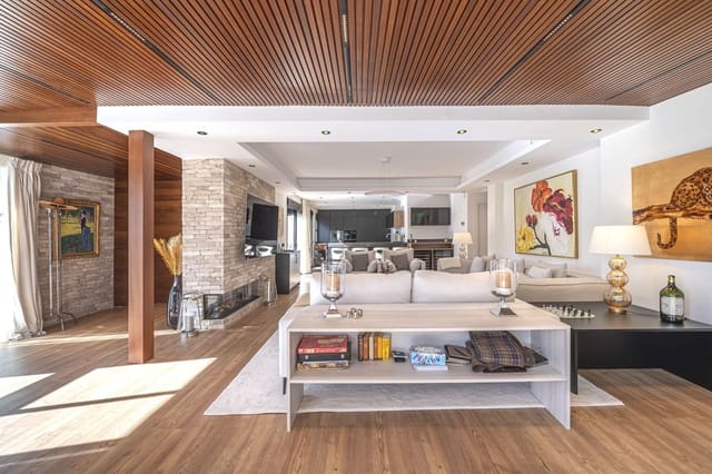 5 soverom Villa til salgs i Marbella med svømmebasseng garasje - € 2 590 000 (Ref: 8053266)