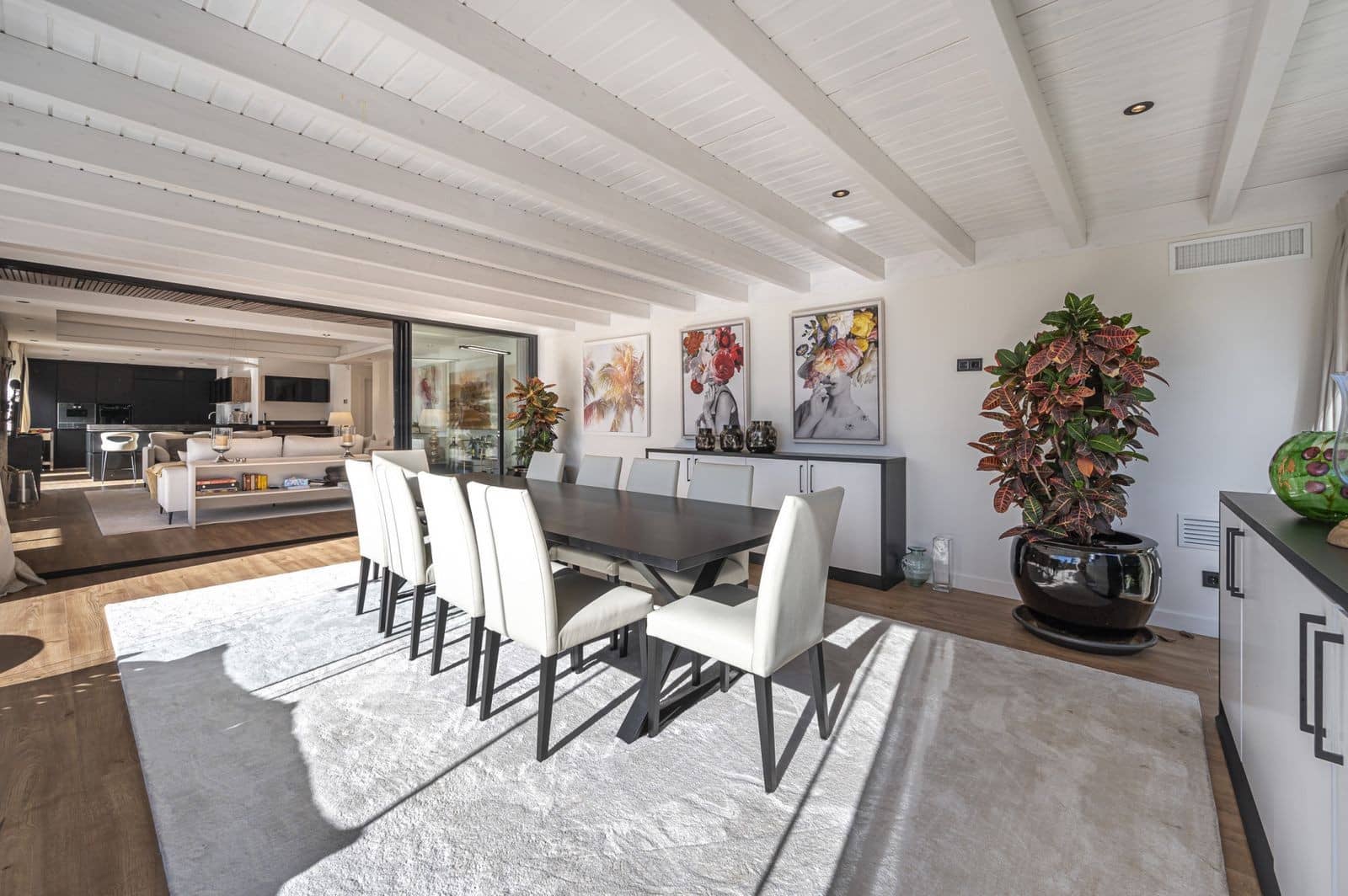 5 sovrum Villa till salu i Marbella med pool garage - 2 590 000 € (Ref: 8053266)