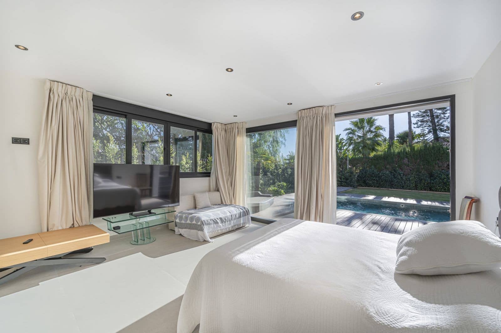 5 sovrum Villa till salu i Marbella med pool garage - 2 590 000 € (Ref: 8053266)