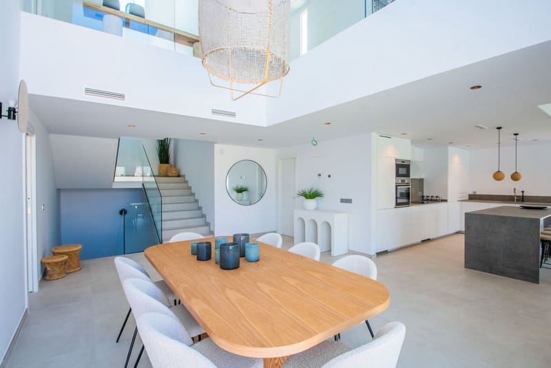 3 sovrum Villa till salu i Marbella med pool garage - 1 600 000 € (Ref: 8060593)