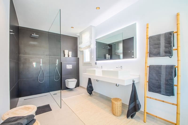 3 sovrum Villa till salu i Marbella med pool garage - 1 600 000 € (Ref: 8060593)