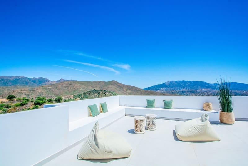 3 sovrum Villa till salu i Marbella med pool garage - 1 600 000 € (Ref: 8060593)