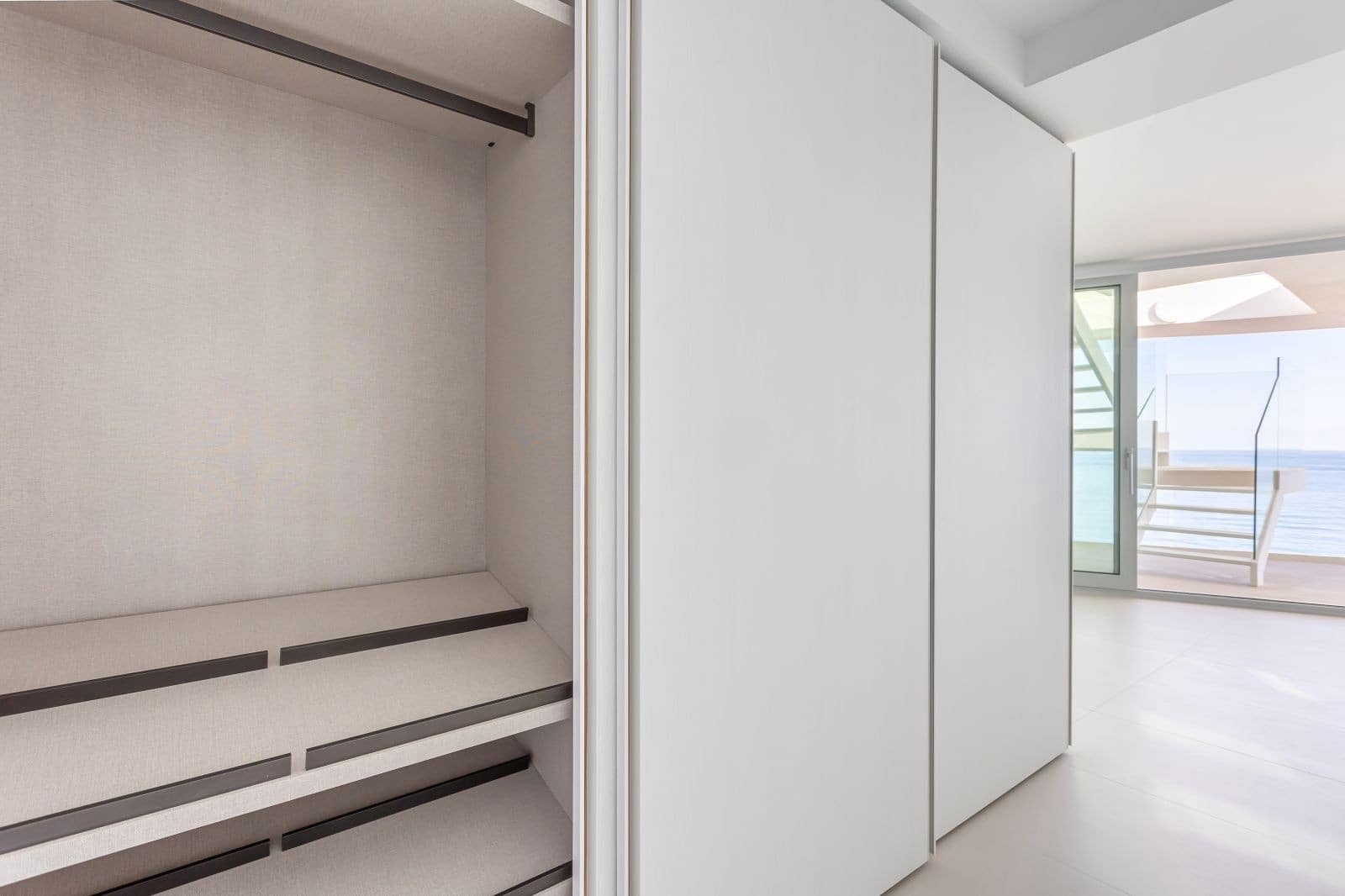 2 soveværelse Penthouse til salg i Carvajal med swimmingpool garage - € 1.070.000 (Ref: 8065370)