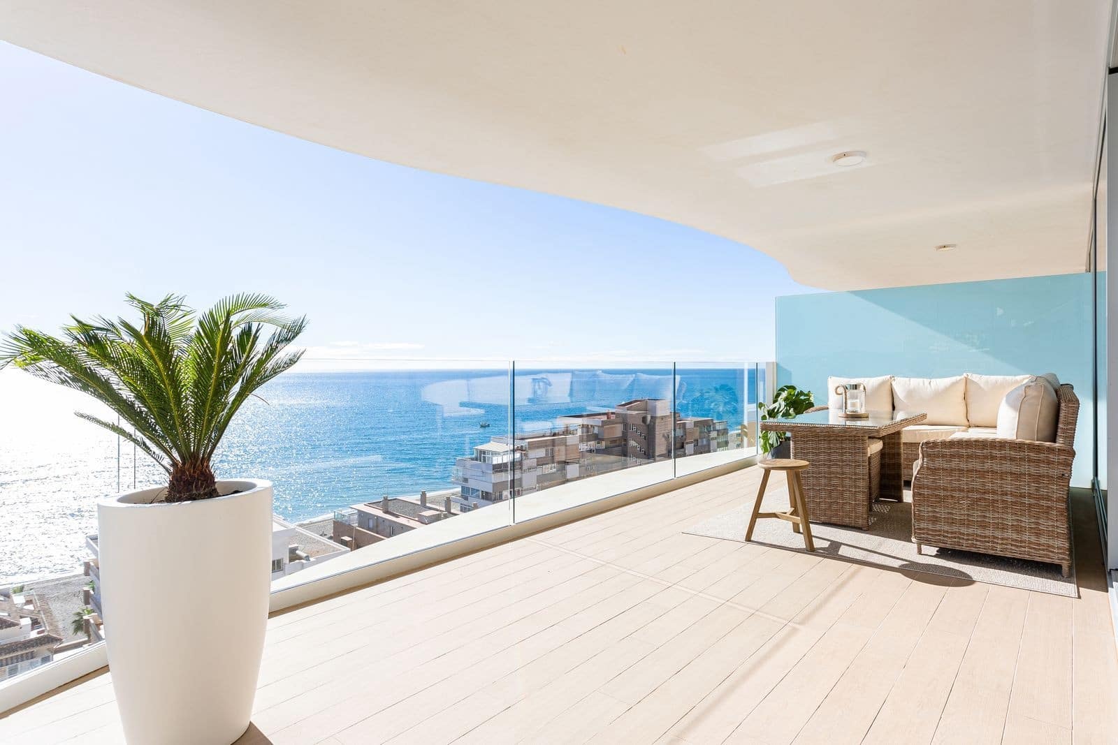 2 slaapkamer Penthouse te koop in Fuengirola met zwembad garage - € 1.070.000 (Ref: 8065370)