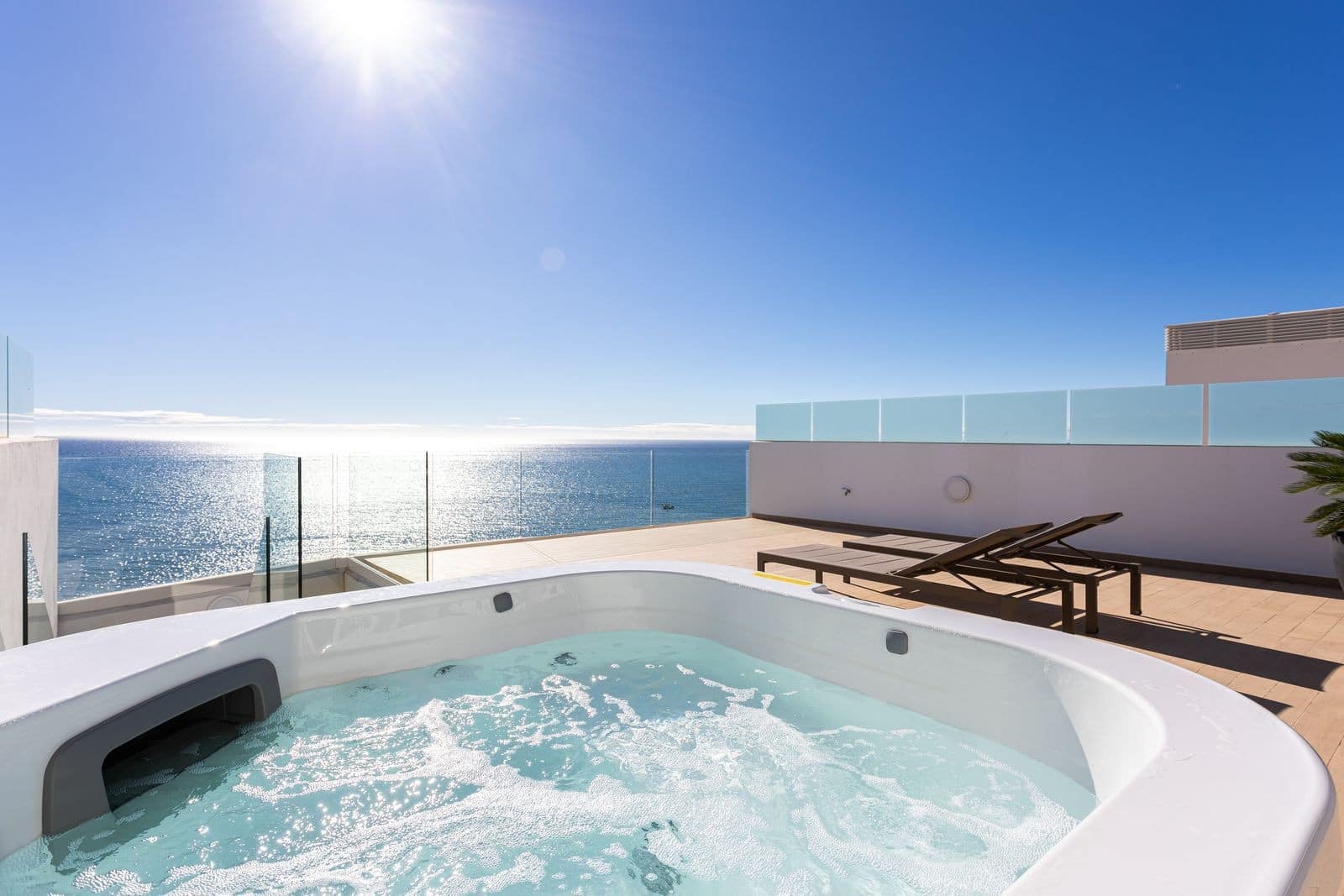 2 slaapkamer Penthouse te koop in Fuengirola met zwembad garage - € 1.070.000 (Ref: 8065370)