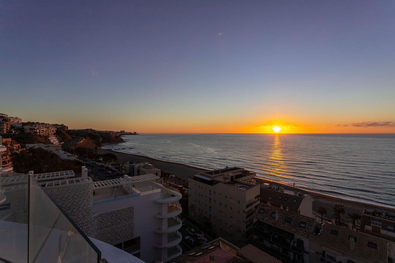 2 slaapkamer Penthouse te koop in Fuengirola met zwembad garage - € 1.070.000 (Ref: 8065370)