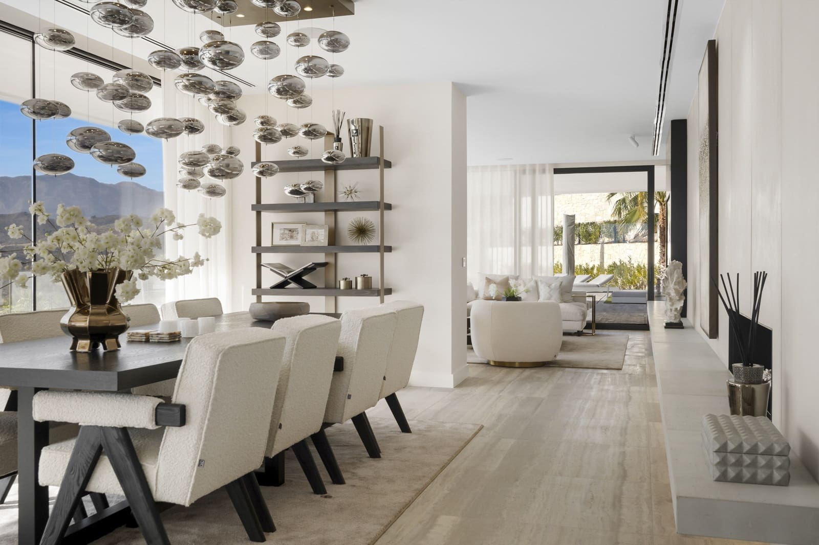 7 bedroom Villa for sale in Benahavis with pool garage - € 4,900,000 (Ref: 8075727)