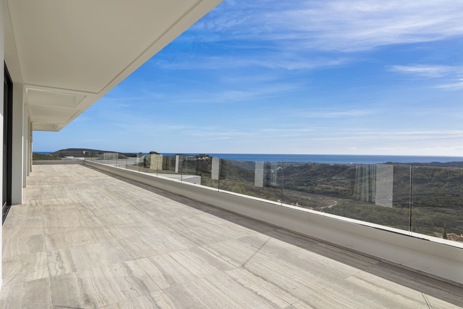 7 bedroom Villa for sale in Benahavis with pool garage - € 4,900,000 (Ref: 8075727)