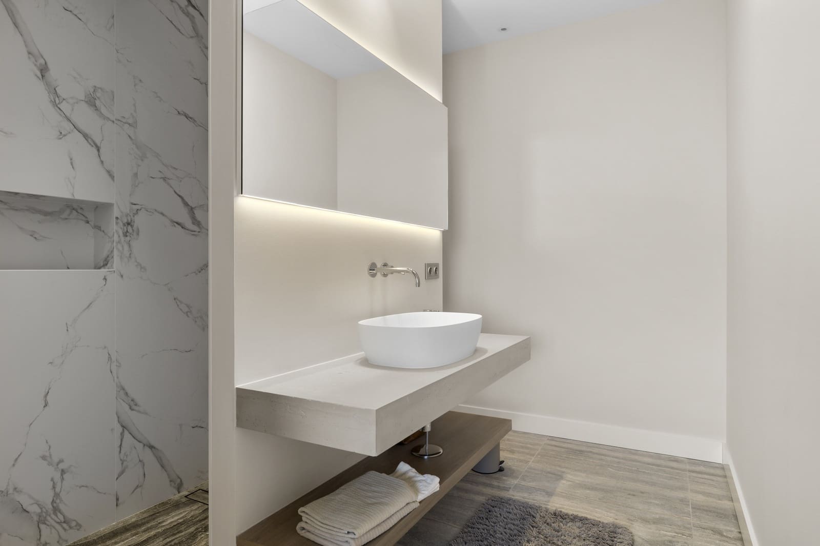 7 bedroom Villa for sale in Benahavis with pool garage - € 4,900,000 (Ref: 8075727)