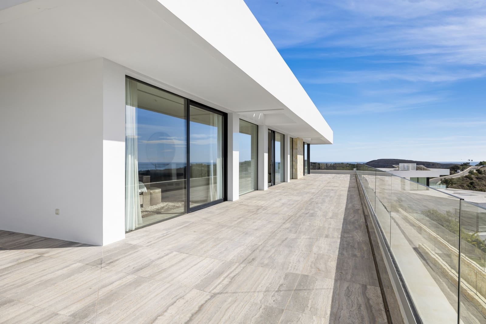 7 bedroom Villa for sale in Benahavis with pool garage - € 4,900,000 (Ref: 8075727)