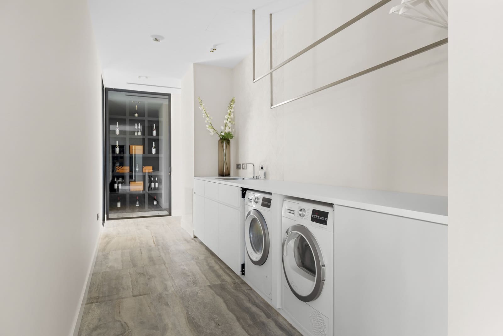 7 bedroom Villa for sale in Benahavis with pool garage - € 4,900,000 (Ref: 8075727)