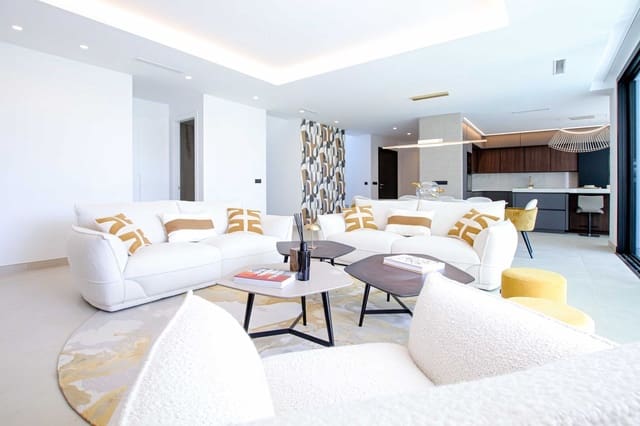 4 sypialnia Willa na sprzedaż w Estepona z basenem garażem - 2 495 000 € (Ref: 8095672)