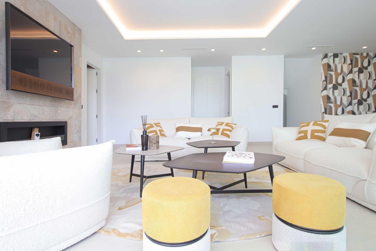 4 sypialnia Willa na sprzedaż w Estepona z basenem garażem - 2 495 000 € (Ref: 8095672)