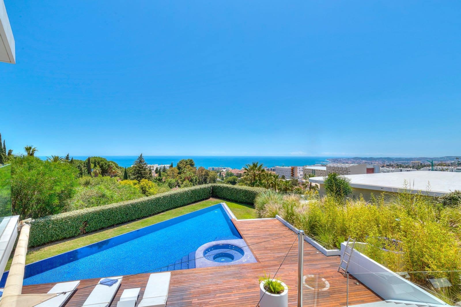 5 chambre Villa/Maison à vendre à Fuengirola avec piscine garage - 4 500 000 € (Ref: 8103417)
