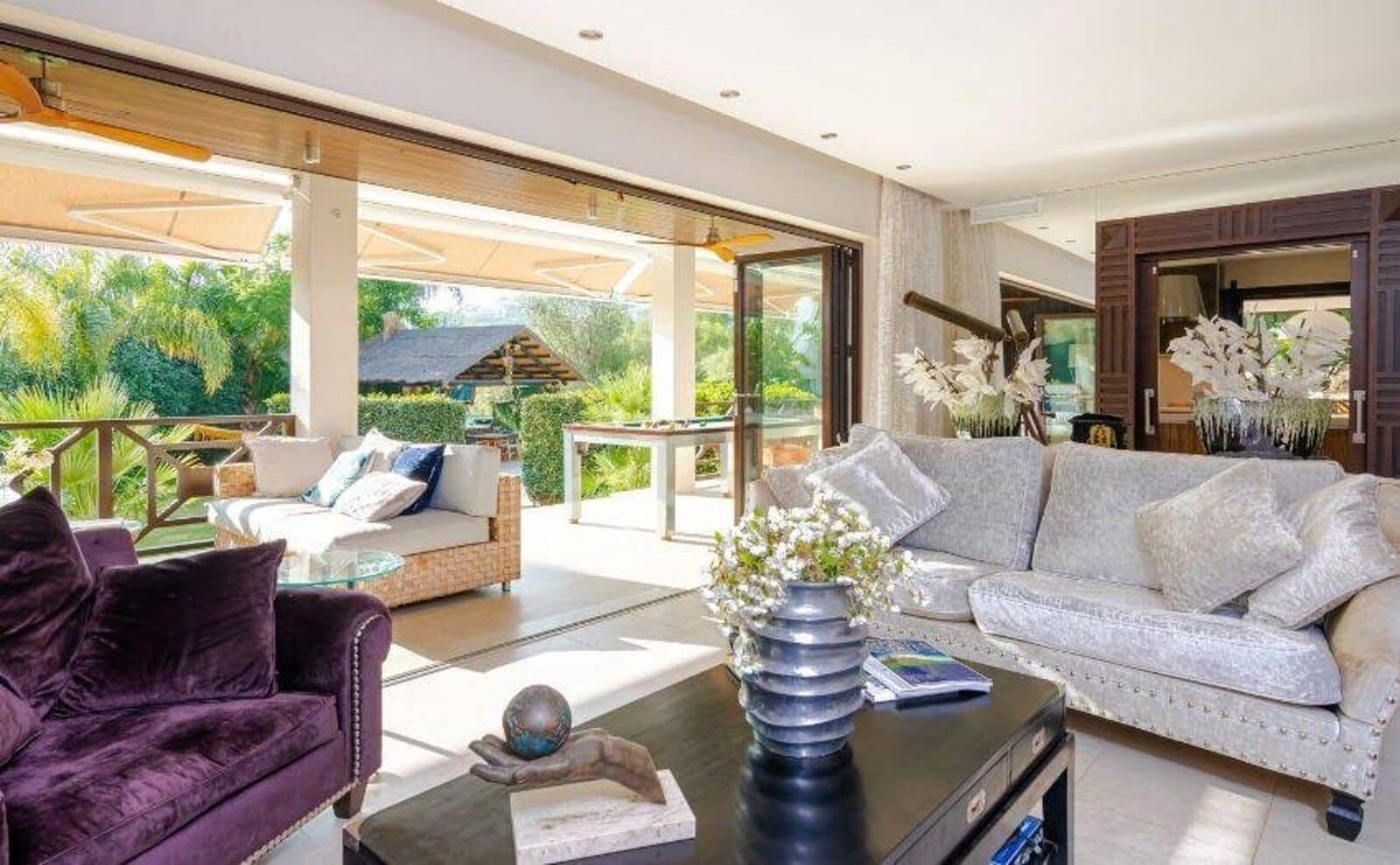 5 bedroom Villa for sale in Nueva Andalucia with pool garage - € 2,700,000 (Ref: 8103419)