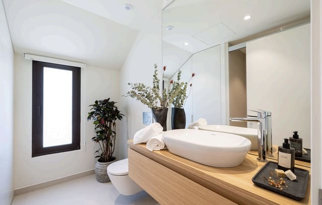 3 sypialnia Penthouse na sprzedaż w Fuengirola z basenem garażem - 1 450 000 € (Ref: 8107073)