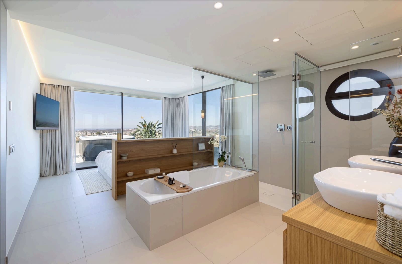 3 soverom Penthouse til salgs i Fuengirola med svømmebasseng garasje - € 1 450 000 (Ref: 8107073)