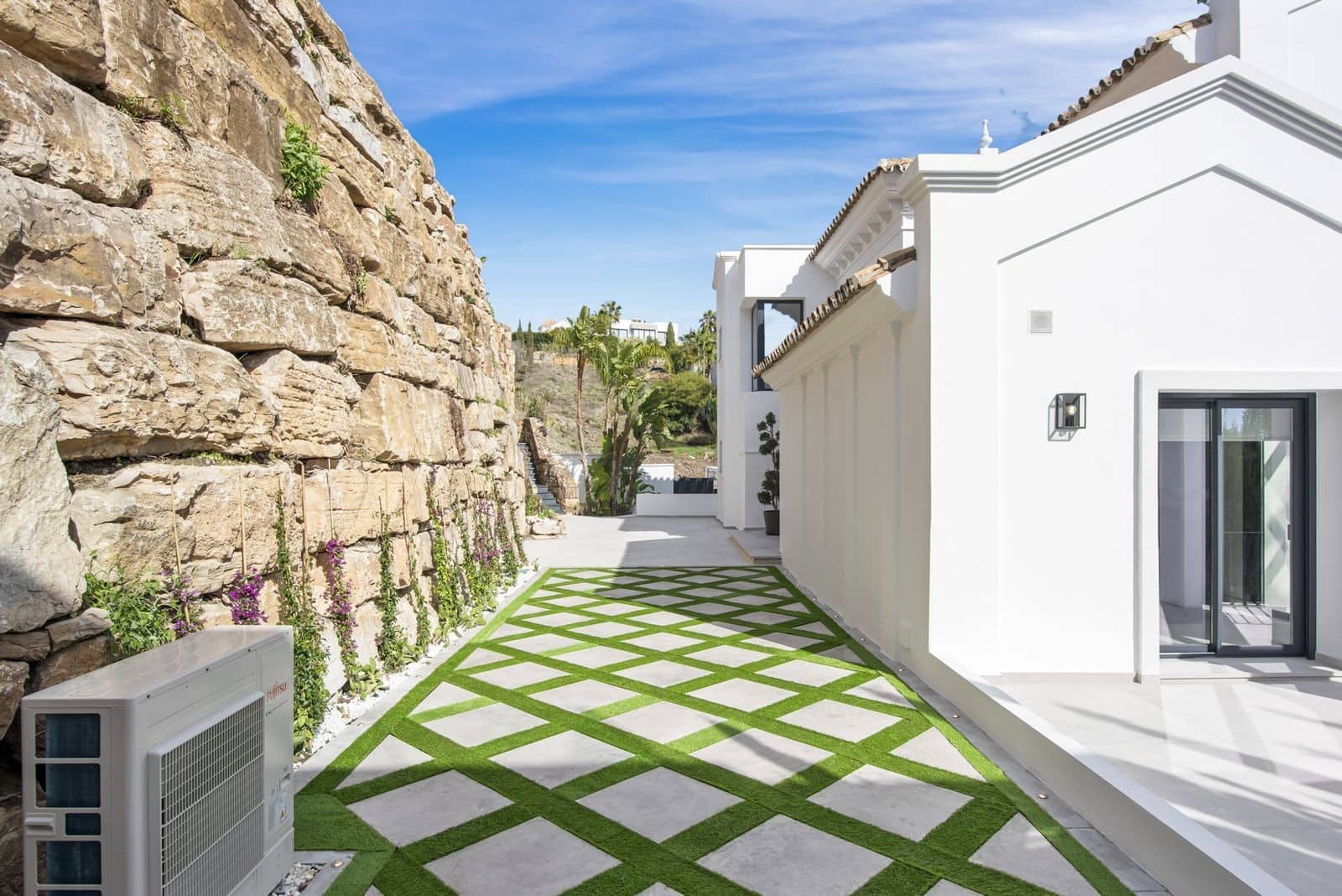 5 sypialnia Willa na sprzedaż w Los Flamingos z basenem garażem - 3 495 000 € (Ref: 8113980)