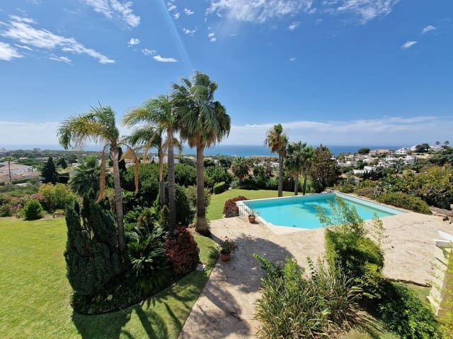 Chalet de 3 habitaciones en Mijas Costa, Mijas en venta con piscina garaje - 3.200.000 € (Ref: 8113981)