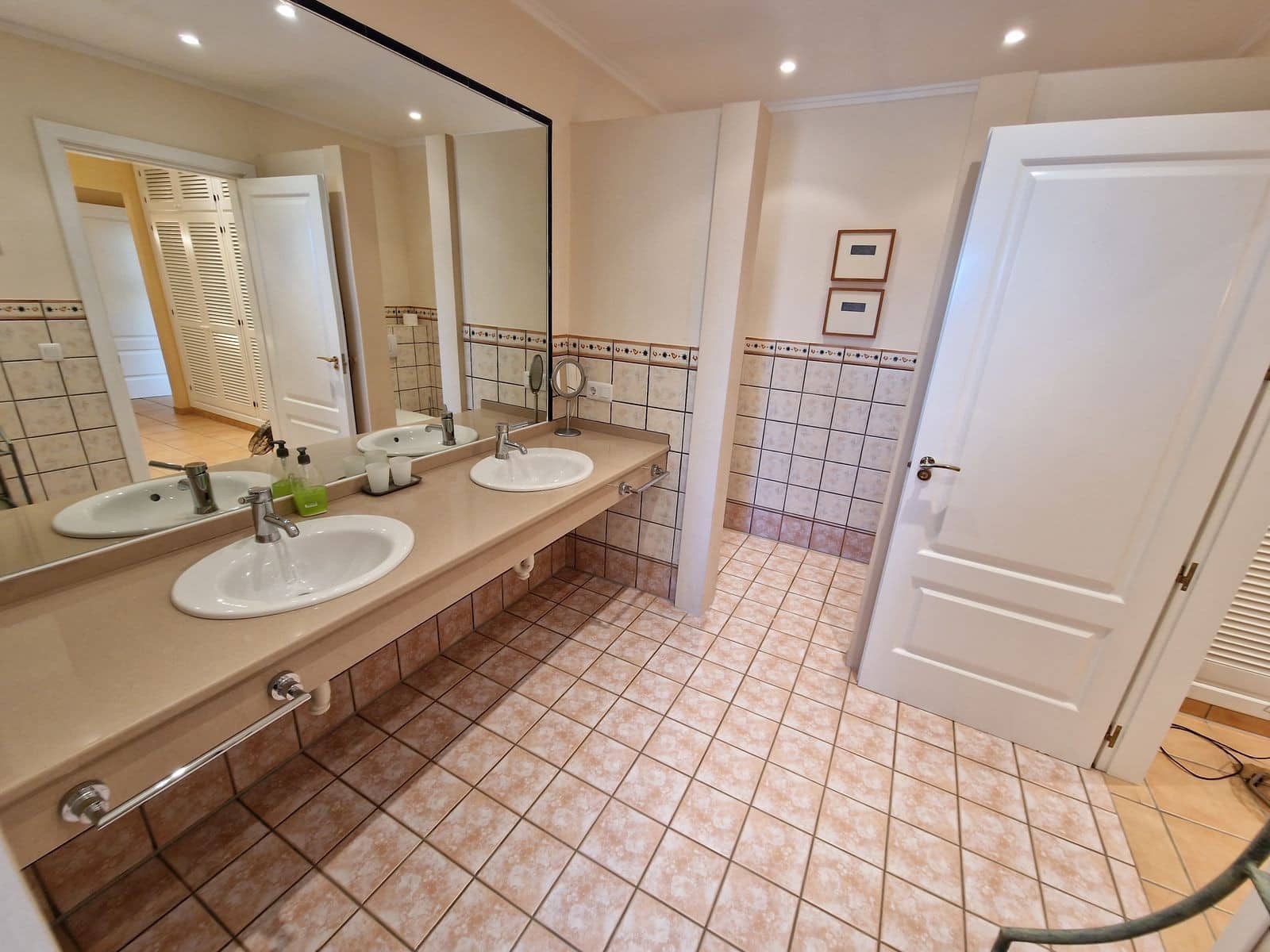 3 sypialnia Willa na sprzedaż w Mijas Costa z basenem garażem - 3 200 000 € (Ref: 8113981)