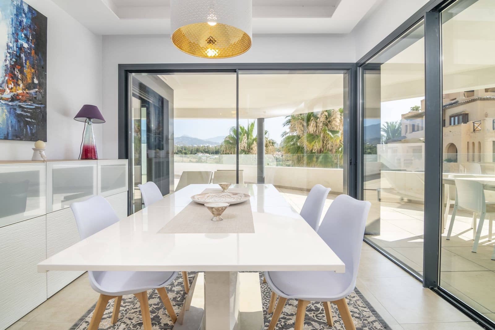 3 quarto Apartamento para venda em Estepona com piscina garagem - 750 000 € (Ref: 8113986)