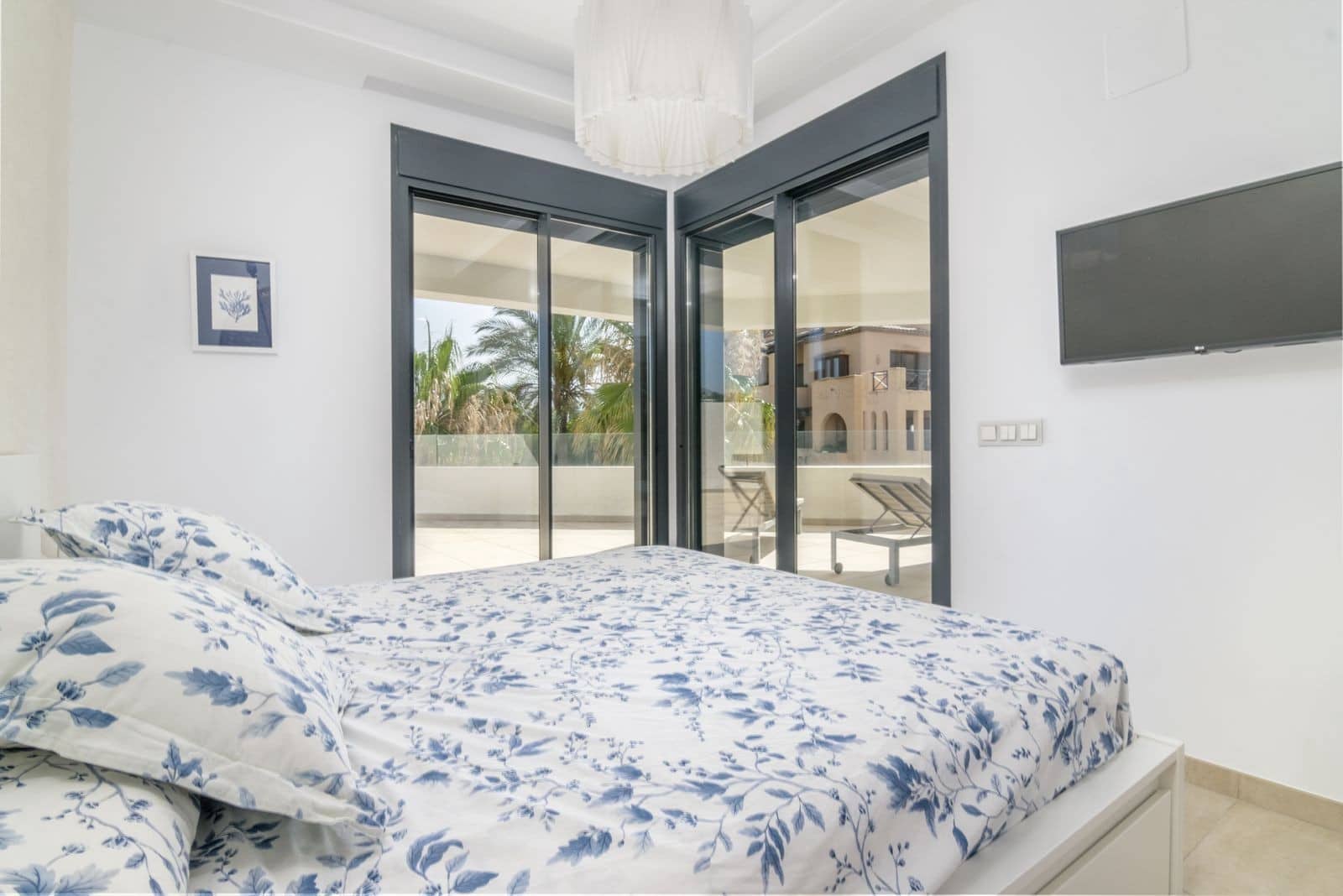 3 quarto Apartamento para venda em Estepona com piscina garagem - 750 000 € (Ref: 8113986)