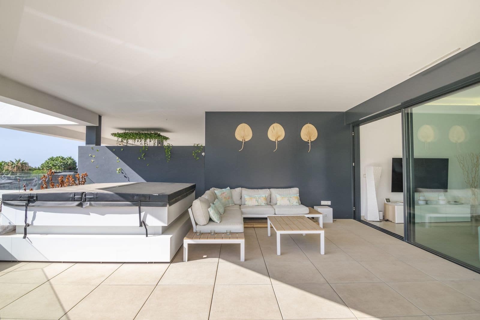 3 quarto Apartamento para venda em Estepona com piscina garagem - 750 000 € (Ref: 8113986)