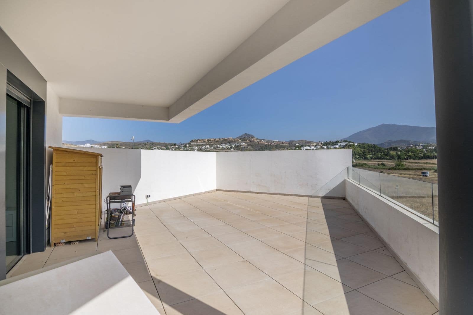 3 quarto Apartamento para venda em Estepona com piscina garagem - 750 000 € (Ref: 8113986)