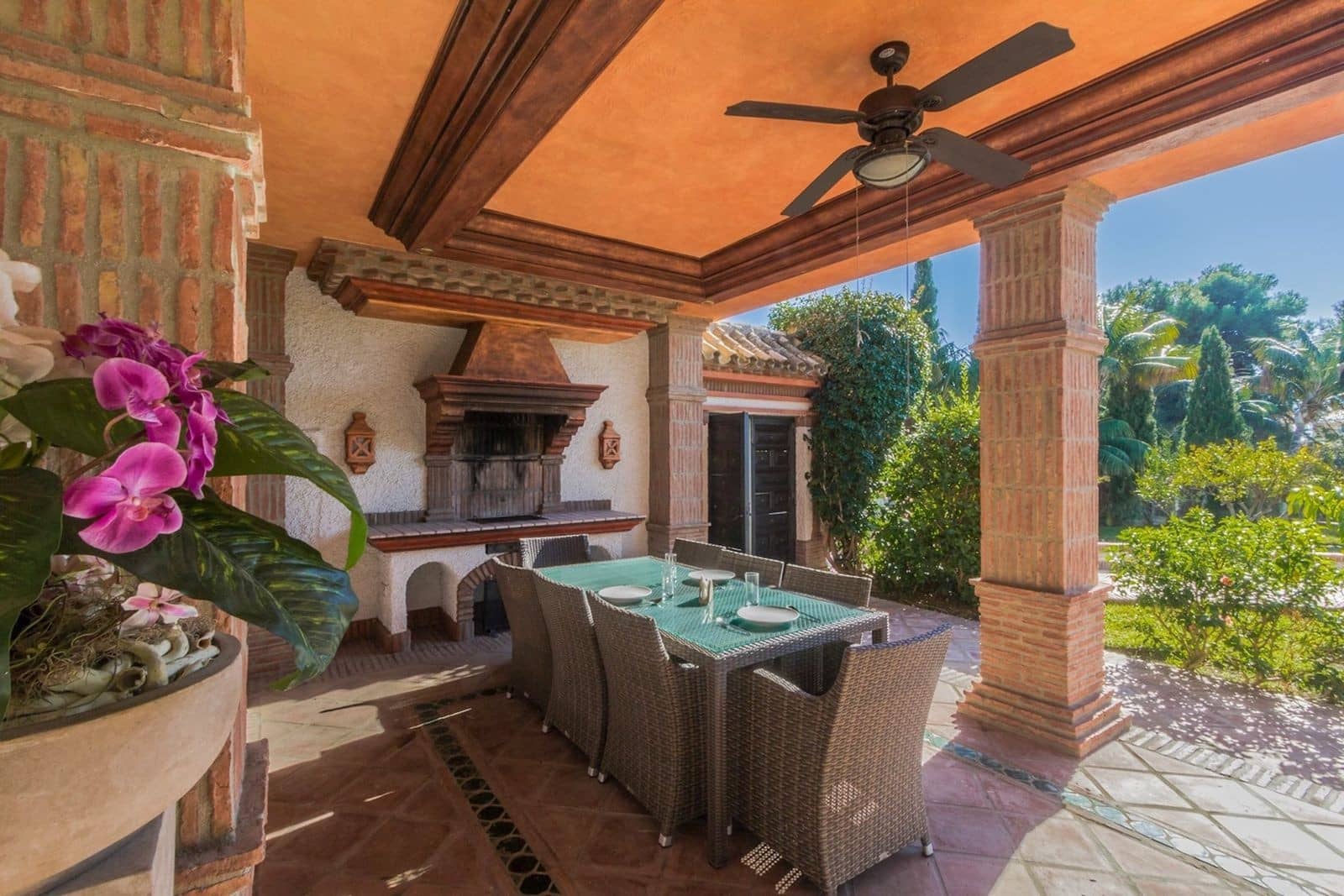 4 chambre Villa/Maison à vendre à Marbella avec piscine garage - 2 800 000 € (Ref: 8145076)