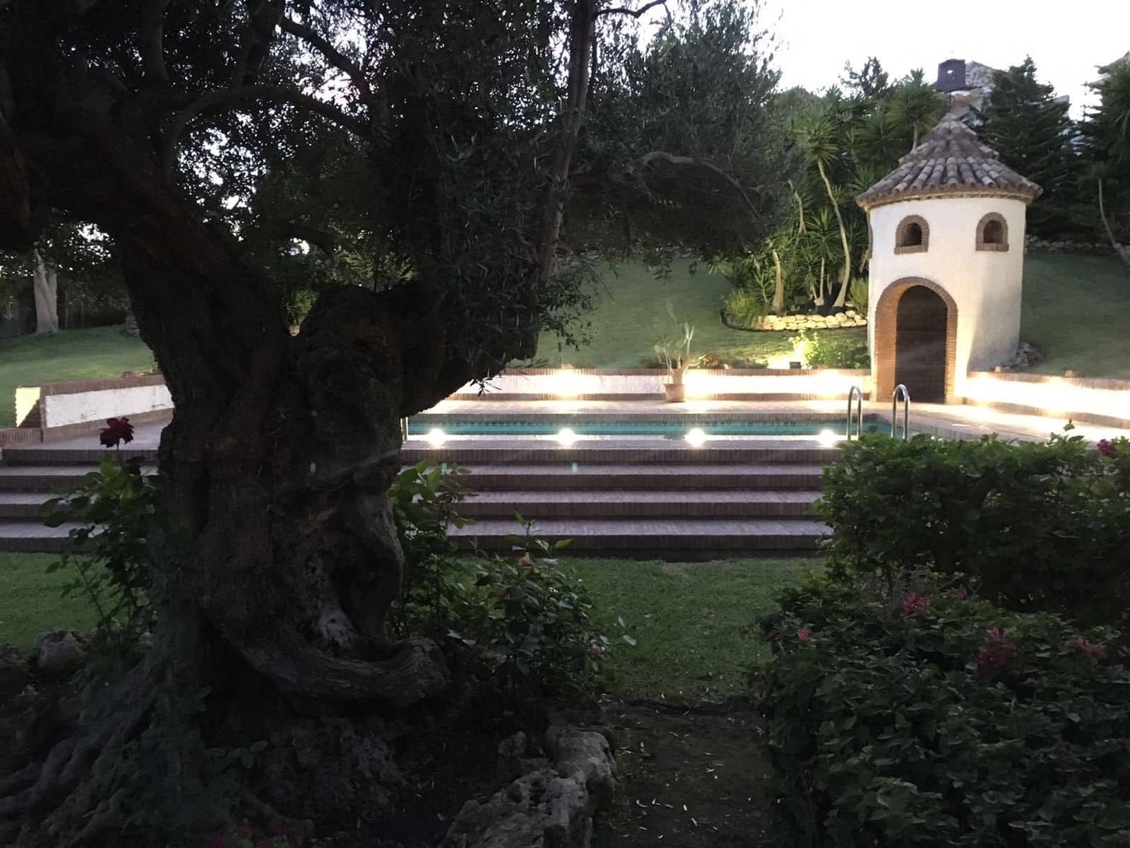 4 chambre Villa/Maison à vendre à Marbella avec piscine garage - 2 800 000 € (Ref: 8145076)