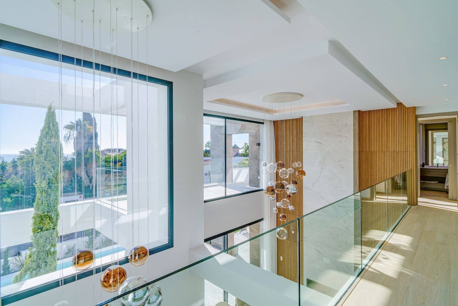 5 bedroom Villa for sale in Marbella with pool garage - € 3,350,000 (Ref: 8145078)