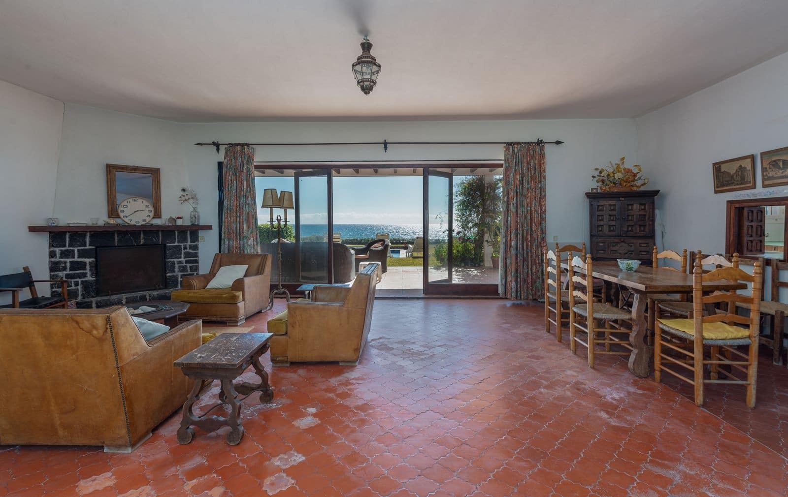 5 bedroom Villa for sale in Estepona with pool garage - € 3,500,000 (Ref: 8173989)