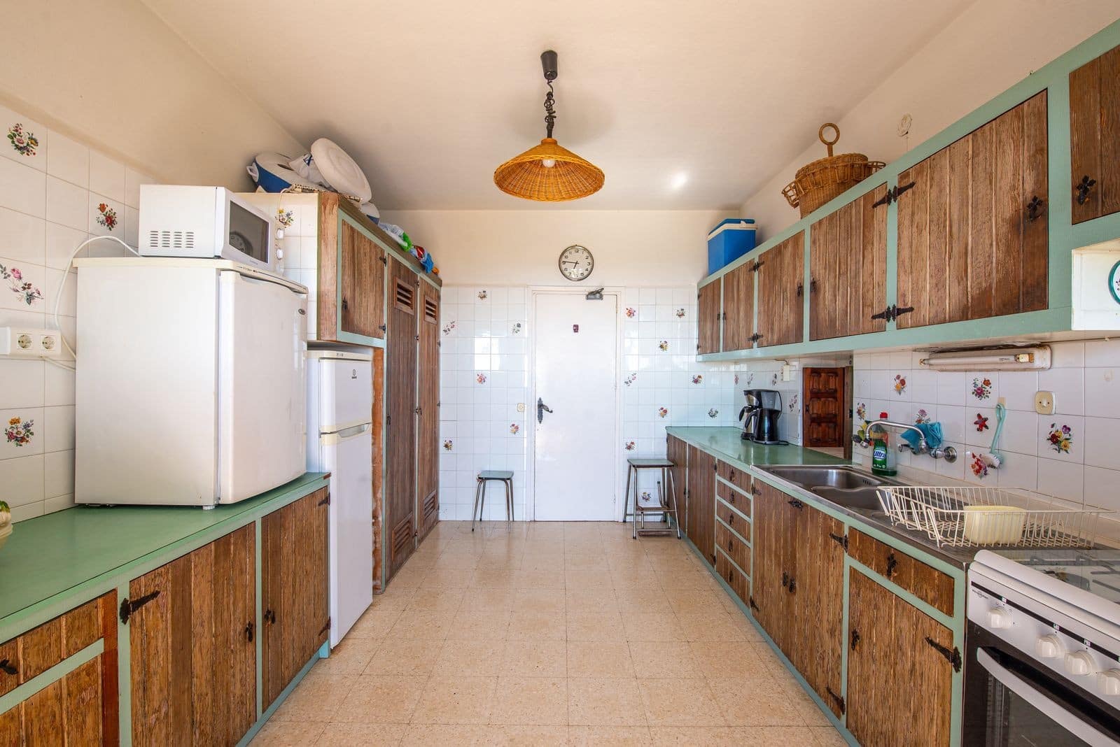 5 bedroom Villa for sale in Estepona with pool garage - € 3,500,000 (Ref: 8173989)