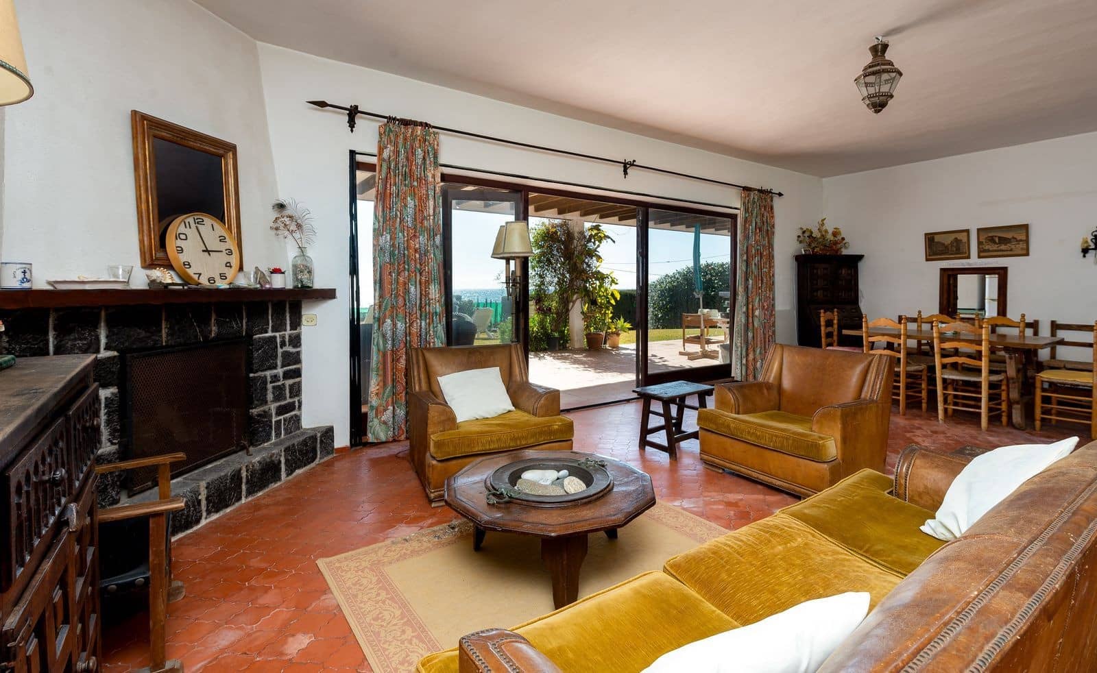 5 bedroom Villa for sale in Estepona with pool garage - € 3,500,000 (Ref: 8173989)
