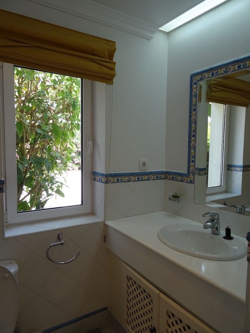 4 quarto Moradia para venda em Sotogrande com piscina garagem - 1 700 000 € (Ref: 8176605)
