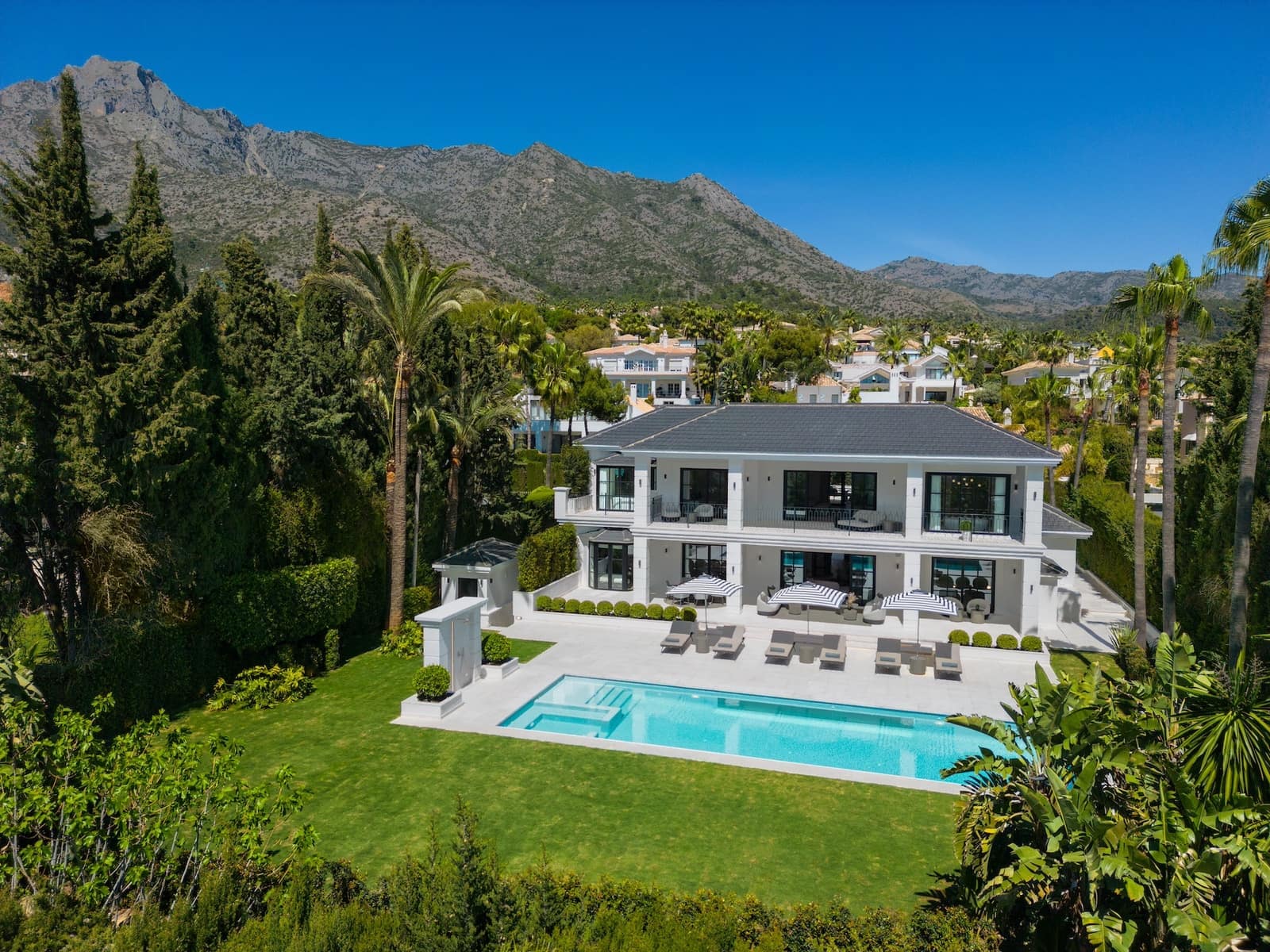 6 bedroom Villa for sale in Marbella with pool garage - € 14,500,000 (Ref: 8183058)