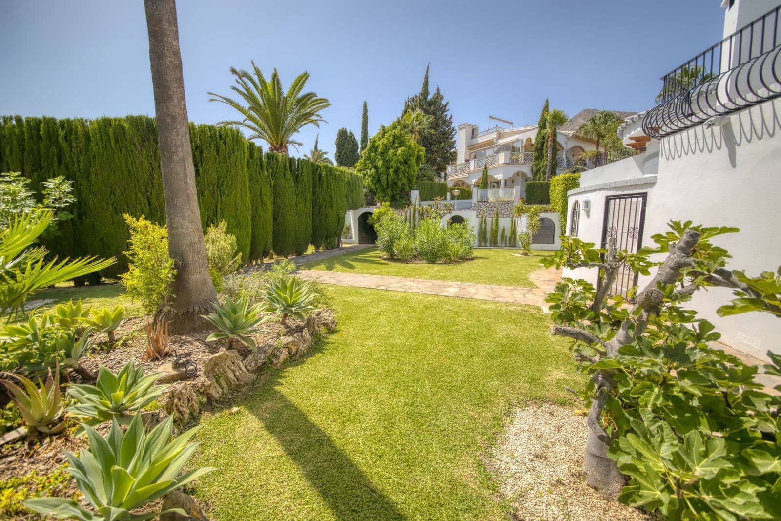 3 chambre Villa/Maison à vendre à Benalmadena avec piscine garage - 1 250 000 € (Ref: 8197311)