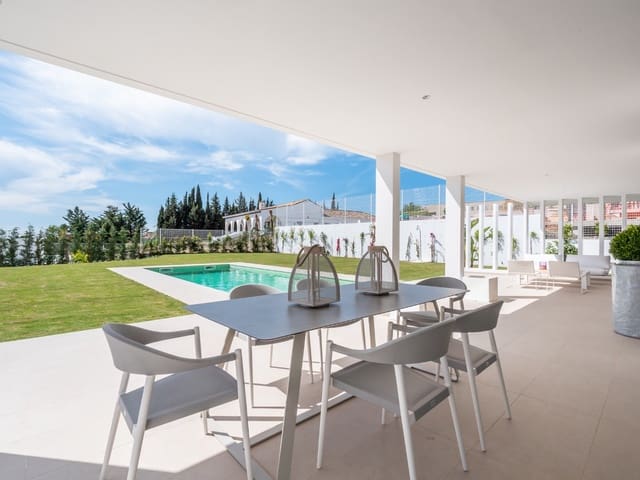 4 sovrum Villa till salu i New Golden Mile, Estepona med pool garage - 2 750 000 € (Ref: 8199354)