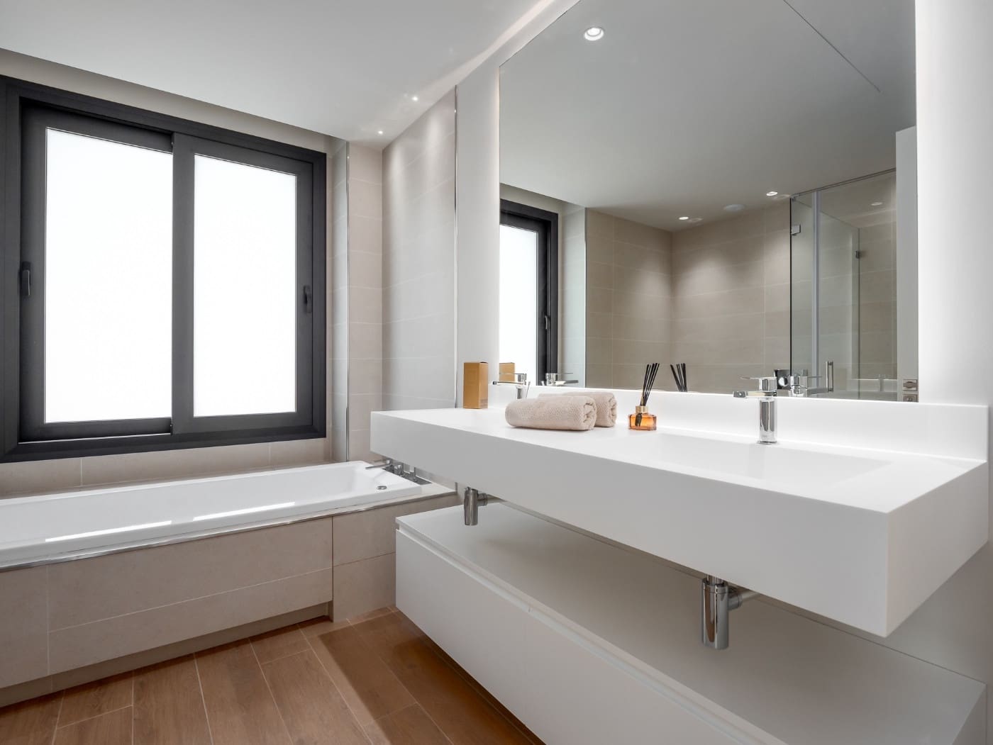 4 makuuhuone Huvila myytävänä paikassa New Golden Mile mukana uima-altaan 
autotalli - 2 750 000 € (Ref: 8199354)