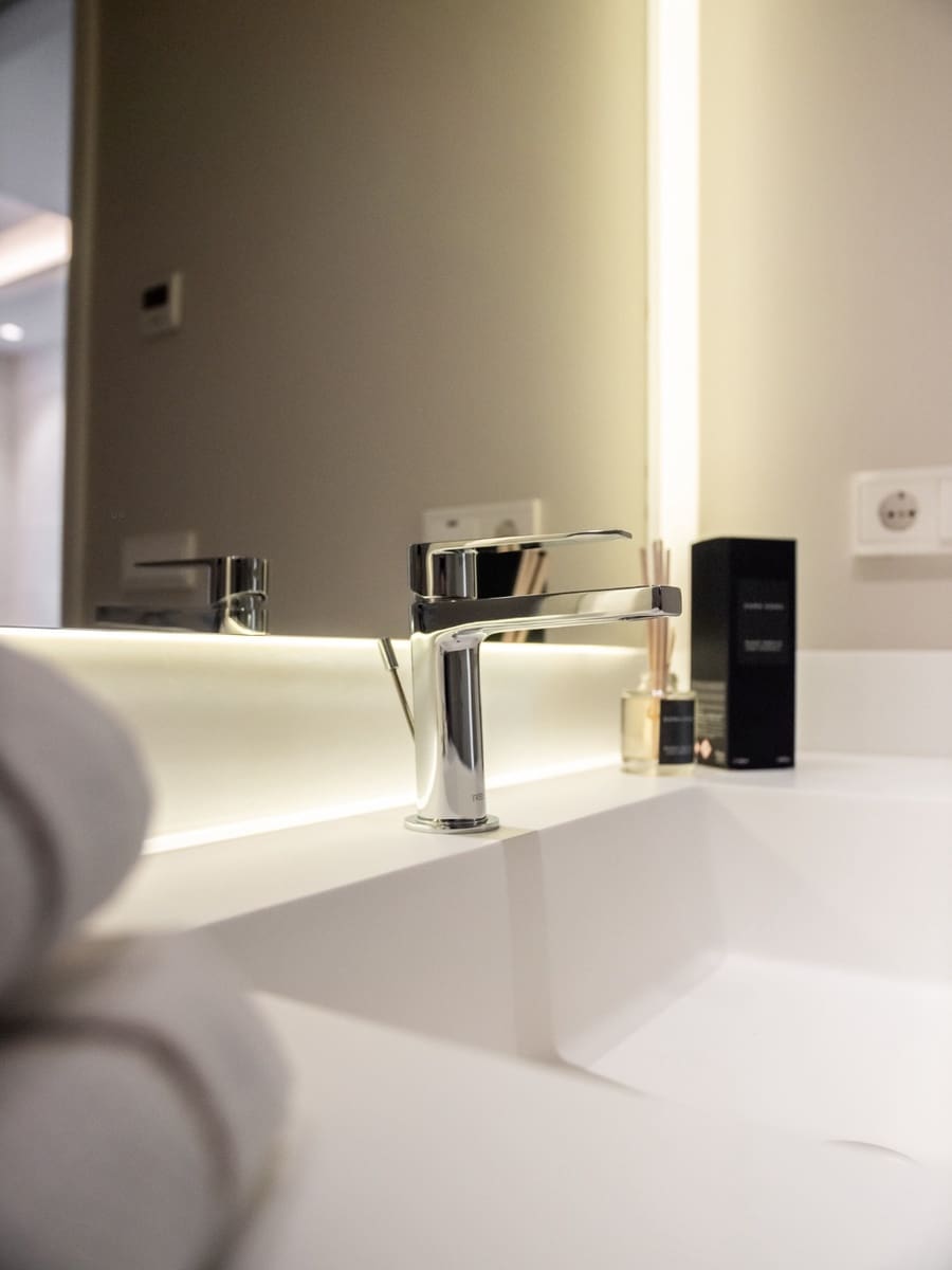 4 makuuhuone Huvila myytävänä paikassa New Golden Mile mukana uima-altaan 
autotalli - 2 750 000 € (Ref: 8199354)